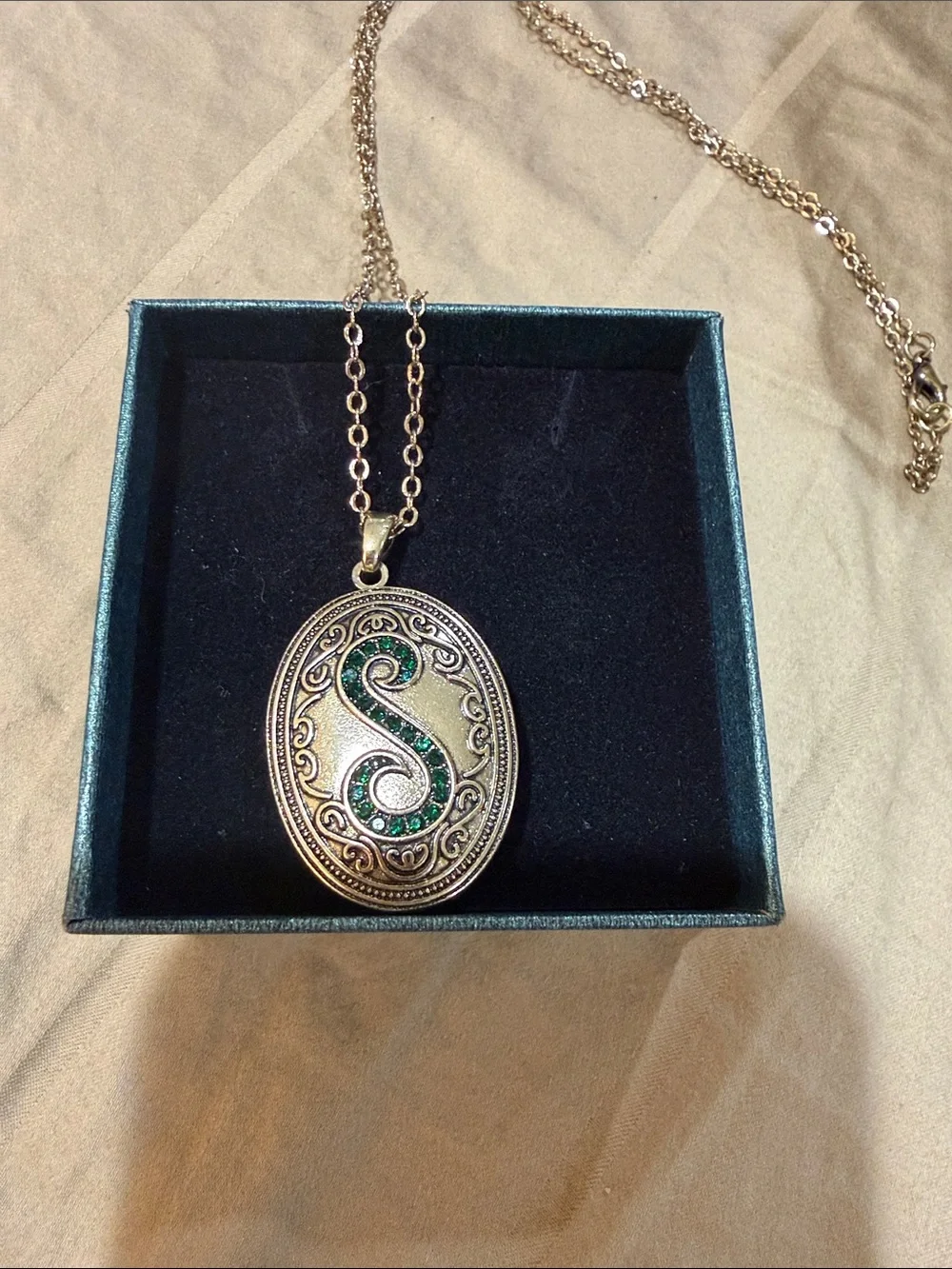 Harry Potter Slitherin Gold-Tone Oval Initial 'S' Pendant Locket Necklace